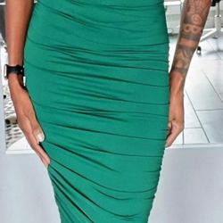 Small Women Ruched Green Midi Dress
