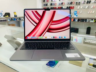 MacBook Air m3 8gb ram 256gb ssd