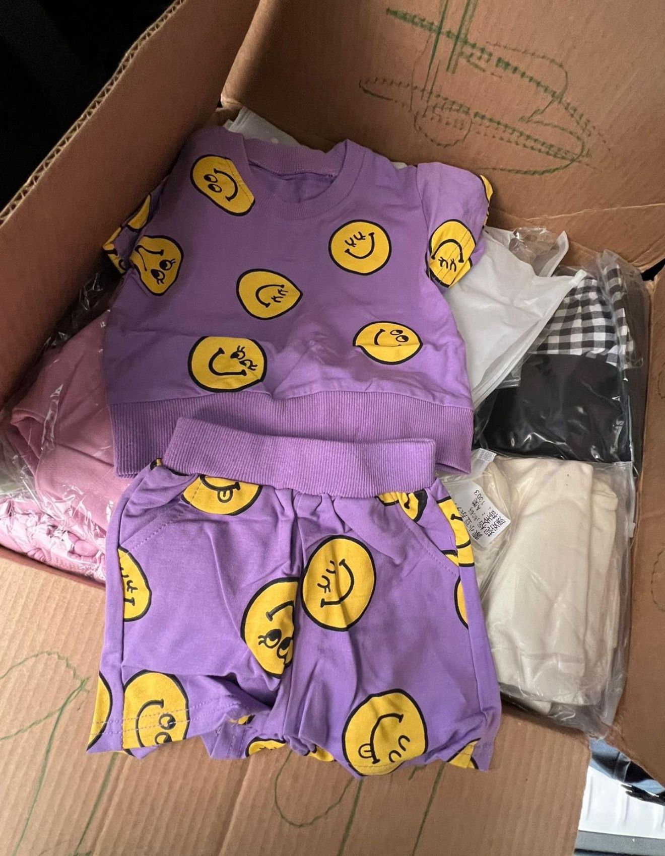 120 Piecs Of Baby Clothes , Whole Sale 