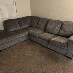 2 Piece Sectional Couch 