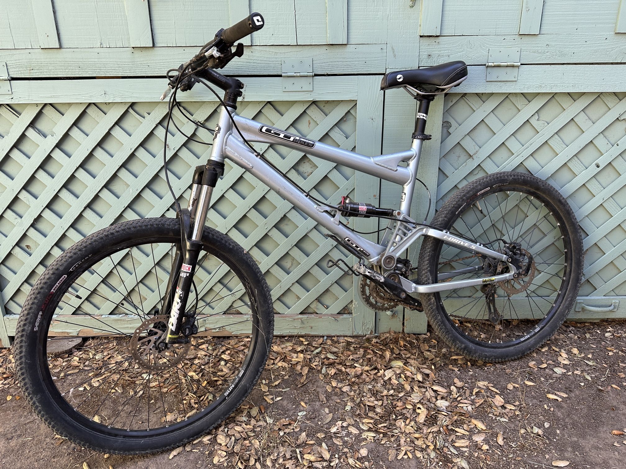 Men’s GT Downhill Mountain bike XL Frame