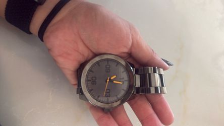 Nixon watch