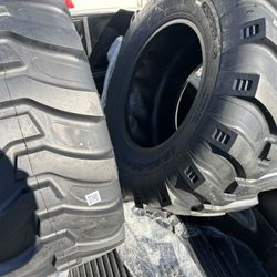 2x Tractor Tires 19.5x24 $1200 