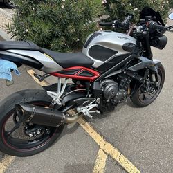 2019 Triumph Street Triple 765