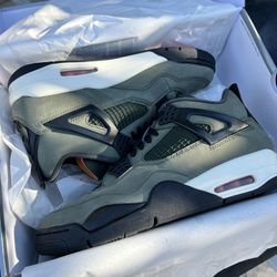 Air Jordan 4 Undefeated
