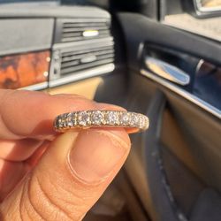 17 Round Natural Diamond Pave Band