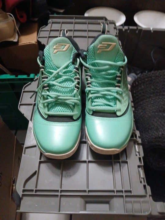 Nike Jordan AE Green Glow Size 11 Men's Shoes