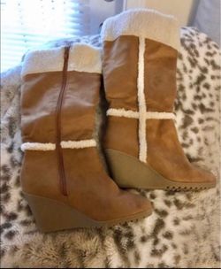 Old Navy Mid Calf Boots