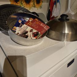 TURBO COOKER, 4 IN 1 COOKING SYSTEM.ASKING ON T V W/ CHEF RANDALL