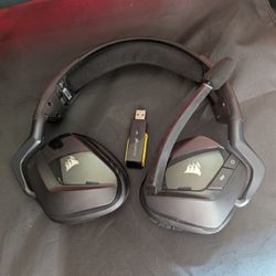 CORSAIR VOID RGB ELITE Wireless Gaming Headset