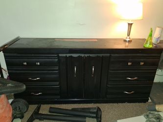 Dresser