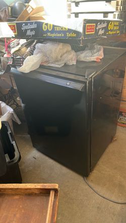 GE Refrigerator works perfect