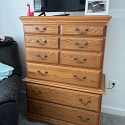 Solid Oak Dresser 5 Drawer