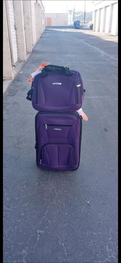 Brand new Rockland luggage set pickup 3-8:30 pm rainbow/charleston cash only