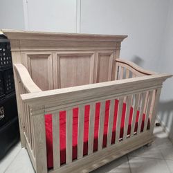 Crib W/ Mattress 