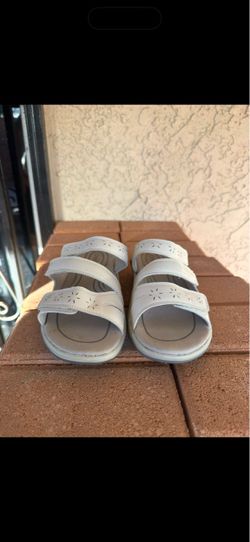 Orthofeet  Sandals size 9 and 9.5
