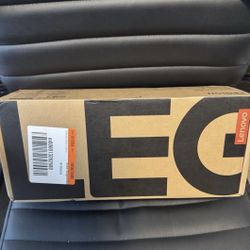 Legion go S 8” 120hz gaming handheld Ryzen z1 extreme 32Gb 1Tb steam 