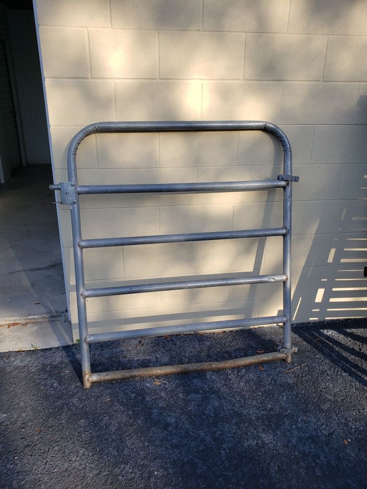 4ft Walk thru Fence Gate