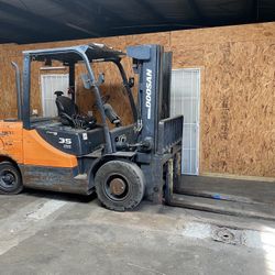 2012 Doosan D35S-5 Diesel All Terrain Forklift 7,000 Lbs Capacity 