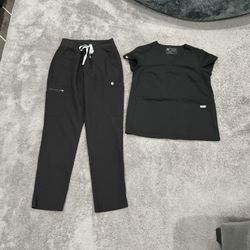 XS/S FIGS Black Scrub Set