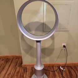 Dyson Bladeless Pedestal Fan With Remote 