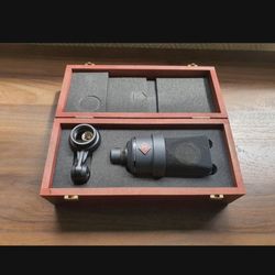 Neumann TLM 103  Black 