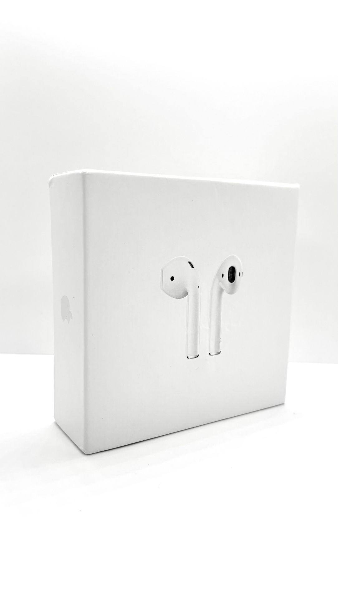 Apple AirPods (2nd Generation) Wireless Ear Buds Bluetooth Headphones with Case