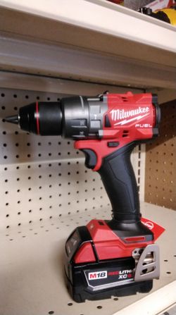 MILWAUKEE M18 FUEL 1/2" (13 mm)HAMMER DRILL/DRIVER (TOOL ONLY)