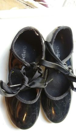 Little girls tap shoes size 8 to 9
