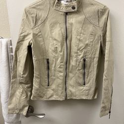 Women Leather Cream Jacket size XS