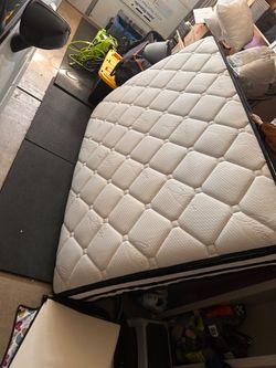 Queen mattress