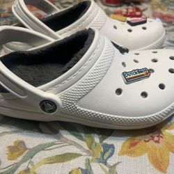 White Crocs Men’s Size 4, Women’s Size 6