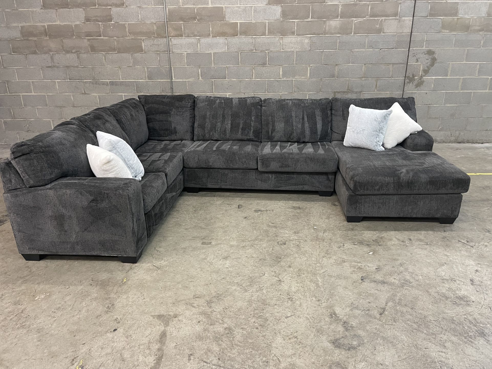 Sectional Couch Sofa - Delivery!
