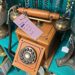 Vintage addition front dial table top wood phone