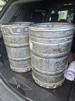 Aluminum budwiser kegs empty