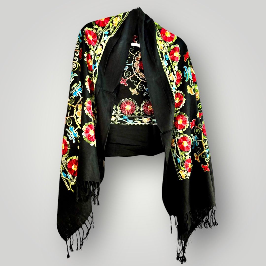 Soft Shawl / Wrap Pashmina Hand-knitted. Black With Multicolored Designs. New Handmade