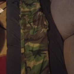 Camo Pants Brand New Medium Long