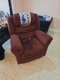 Catnapper lift chair power lift