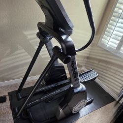 Like New Nordictrack Elliptical 14i