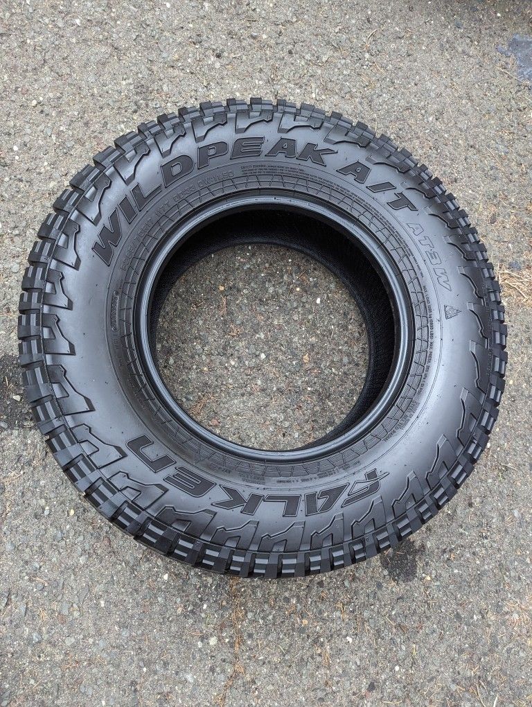 Falken Wildpeak Tire 285/70R17