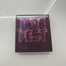 Huda Beauty Eyeshadow Pallet