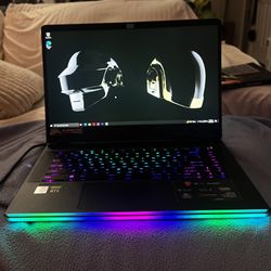 15” Gaming Laptop MSI GE66 Raider