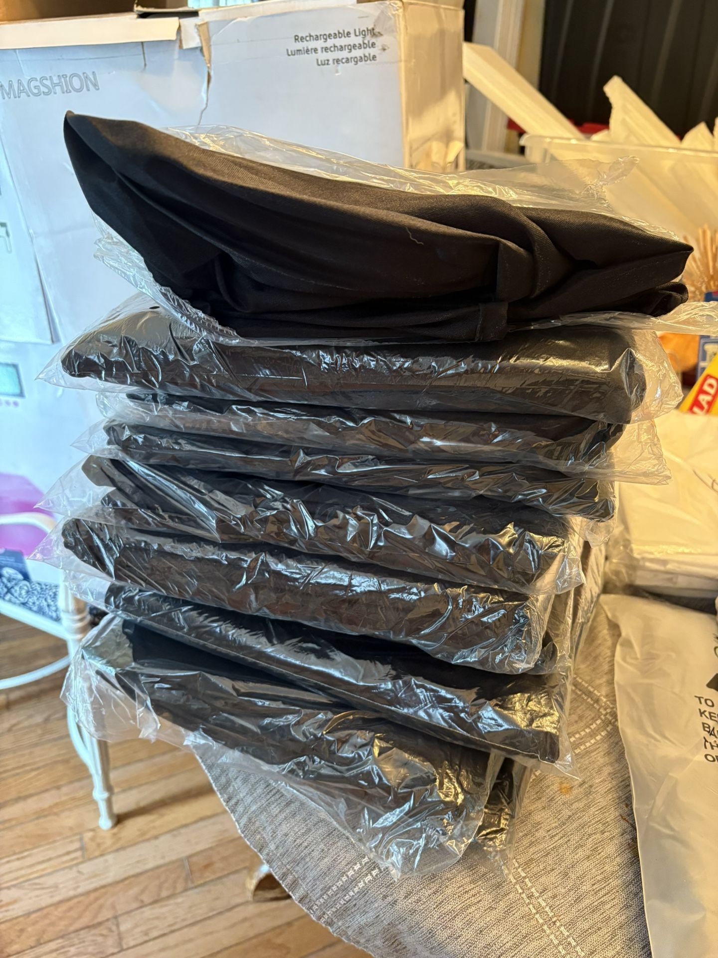 Table Cloth. Black White Rectangular And Round Table Cloth