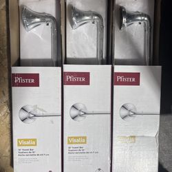 Pfister Visalia 18 in. Wall-Mount Towel Bar in Polished Chrome