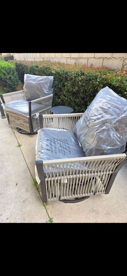 Patio couch & 2 swivel chairs