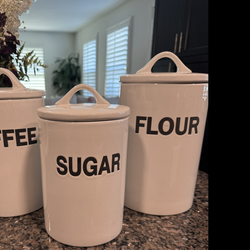 Kitchen glass canisters