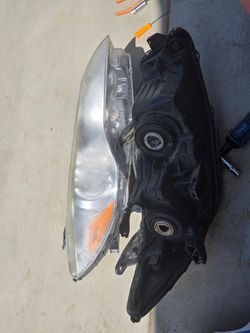 2017 toyota factory headlights