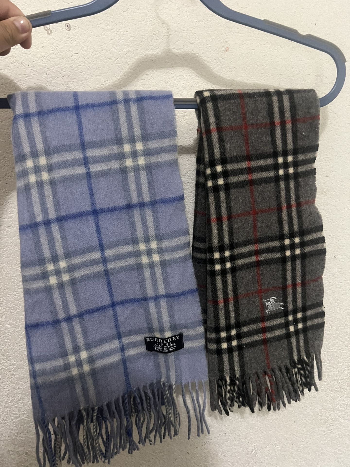 Burberry Scarfs