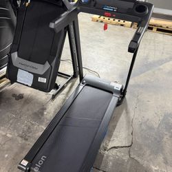 Echelon Stride10 Manual Incline Treadmill BRAND New