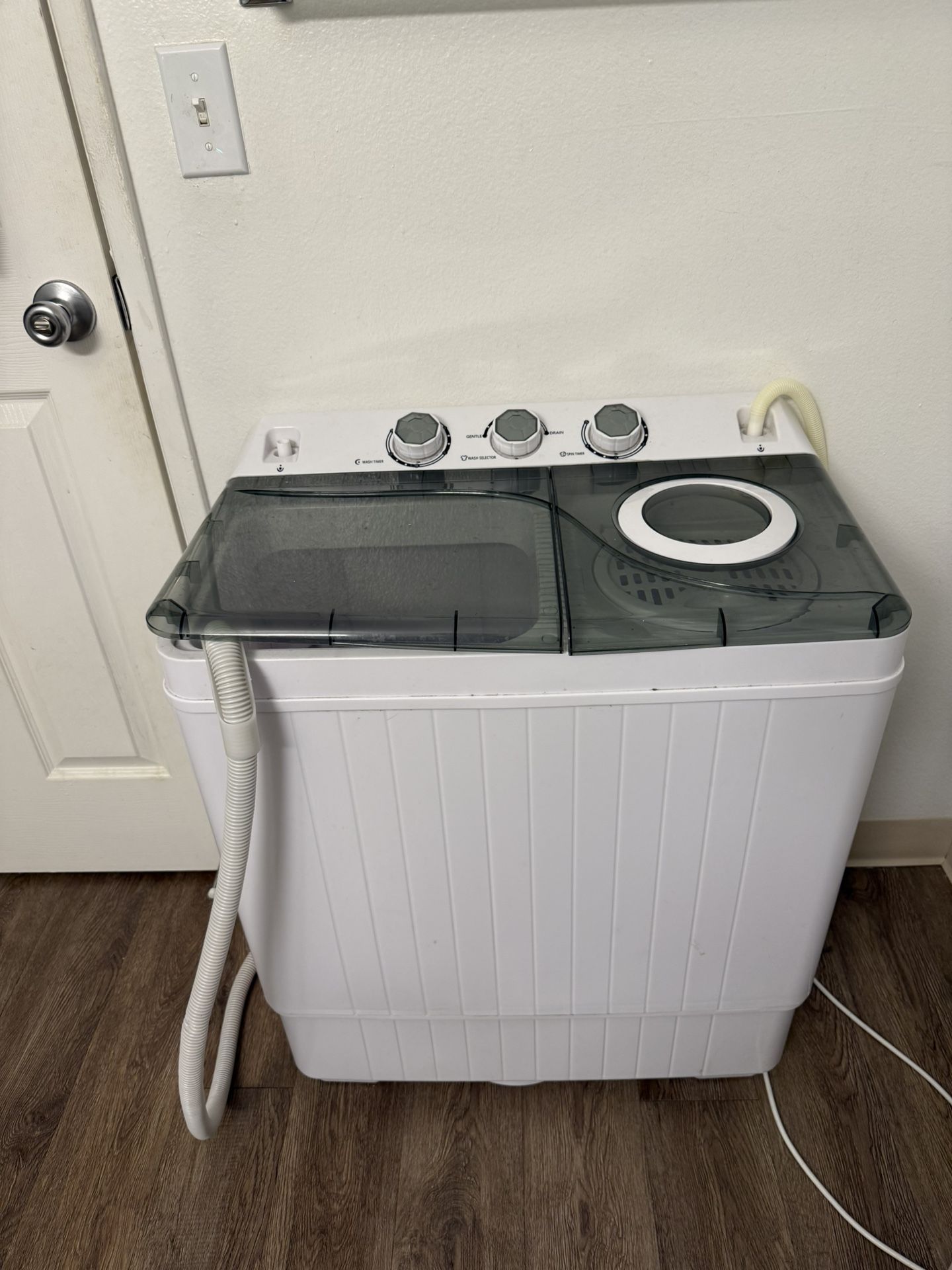 Washer And Dryer (apartment Size)